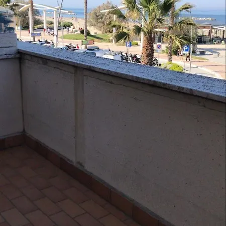 Casa Claudia Fronte Mare